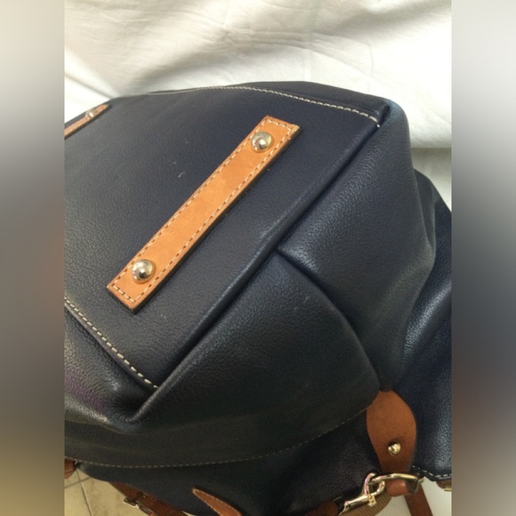 Dooney and Bourke Shoulder/Hand bag. Blue - Picture 9 of 16